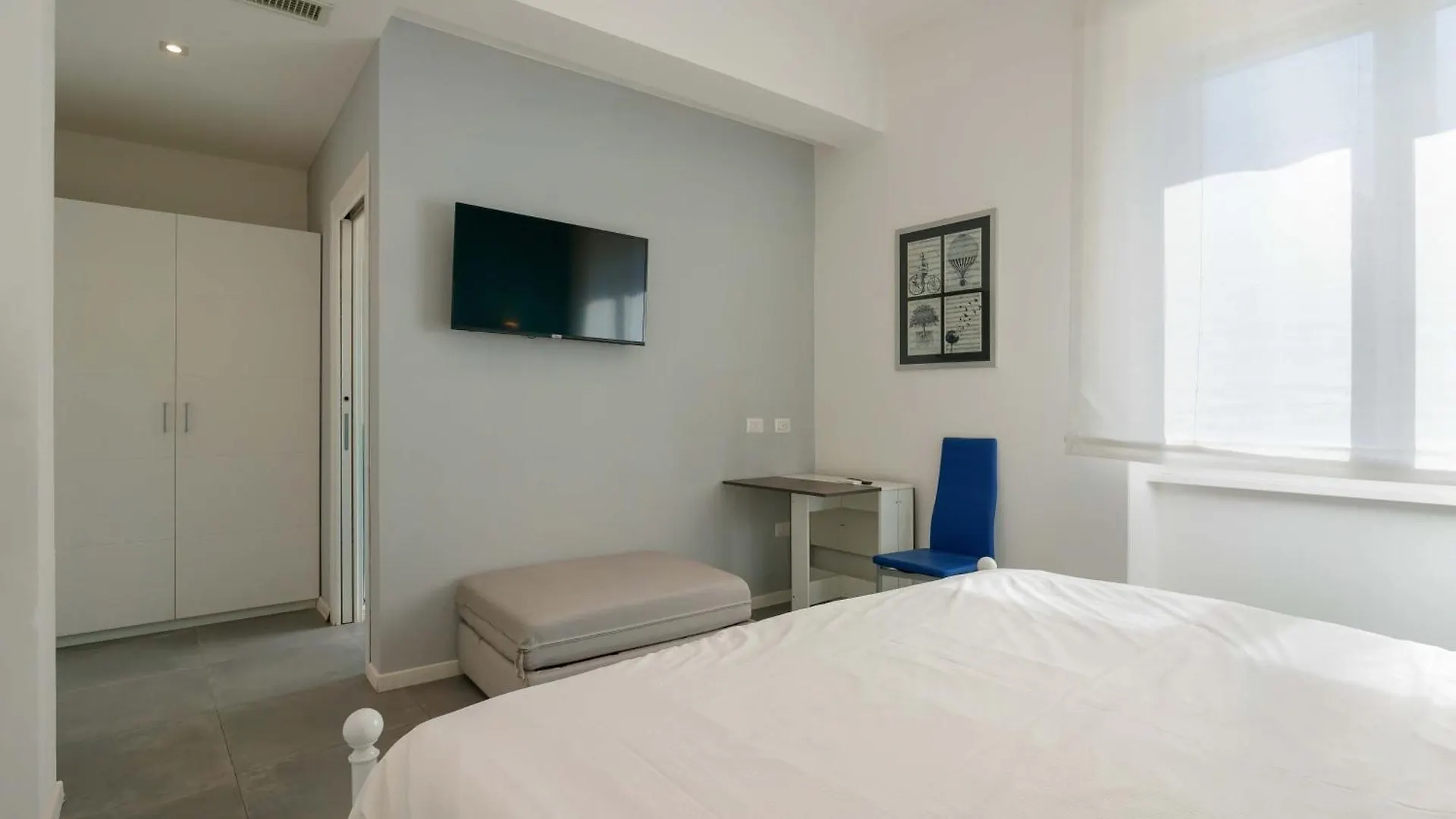 Suite Nel Largo Cagliari 0*,  Italy